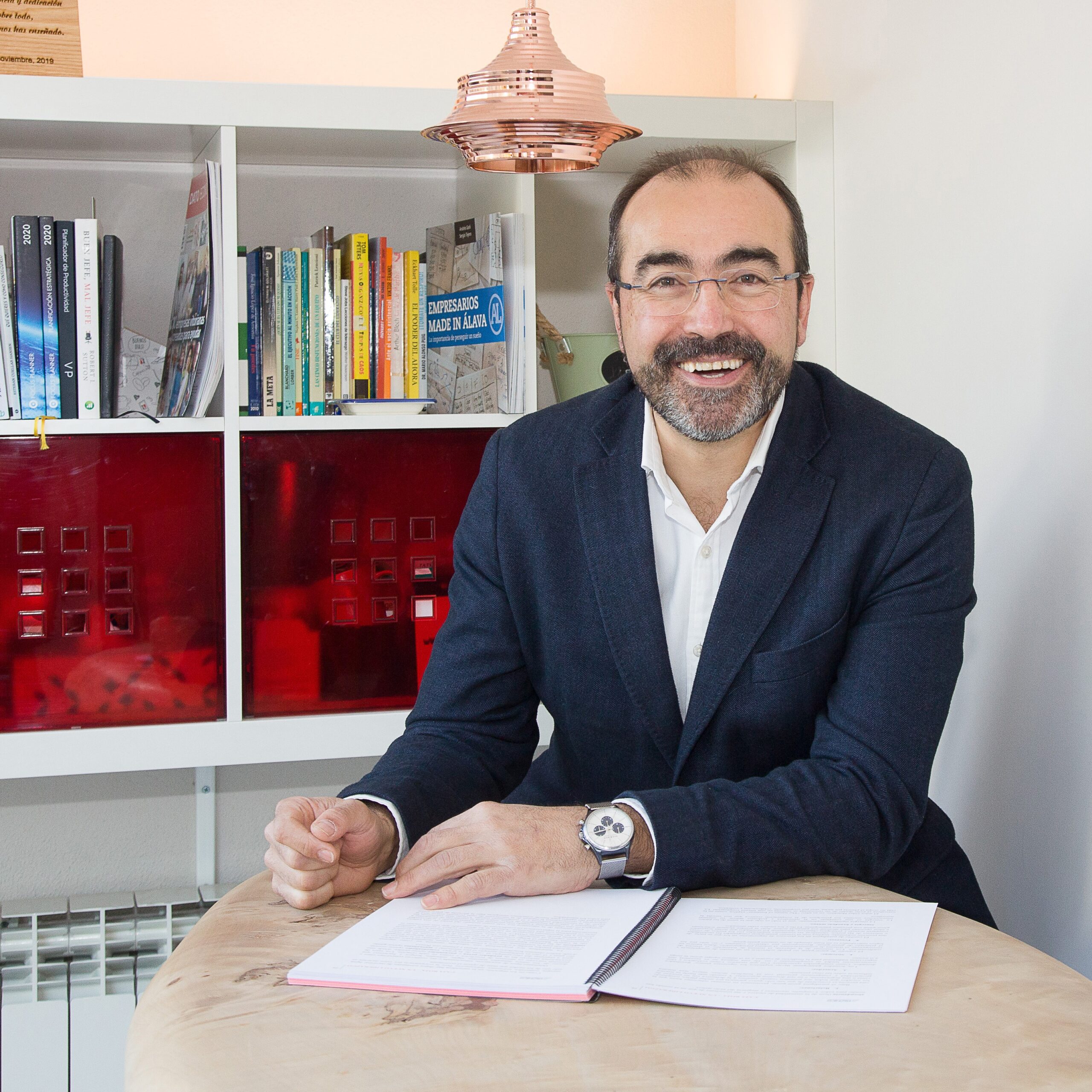 javier yoller biznes